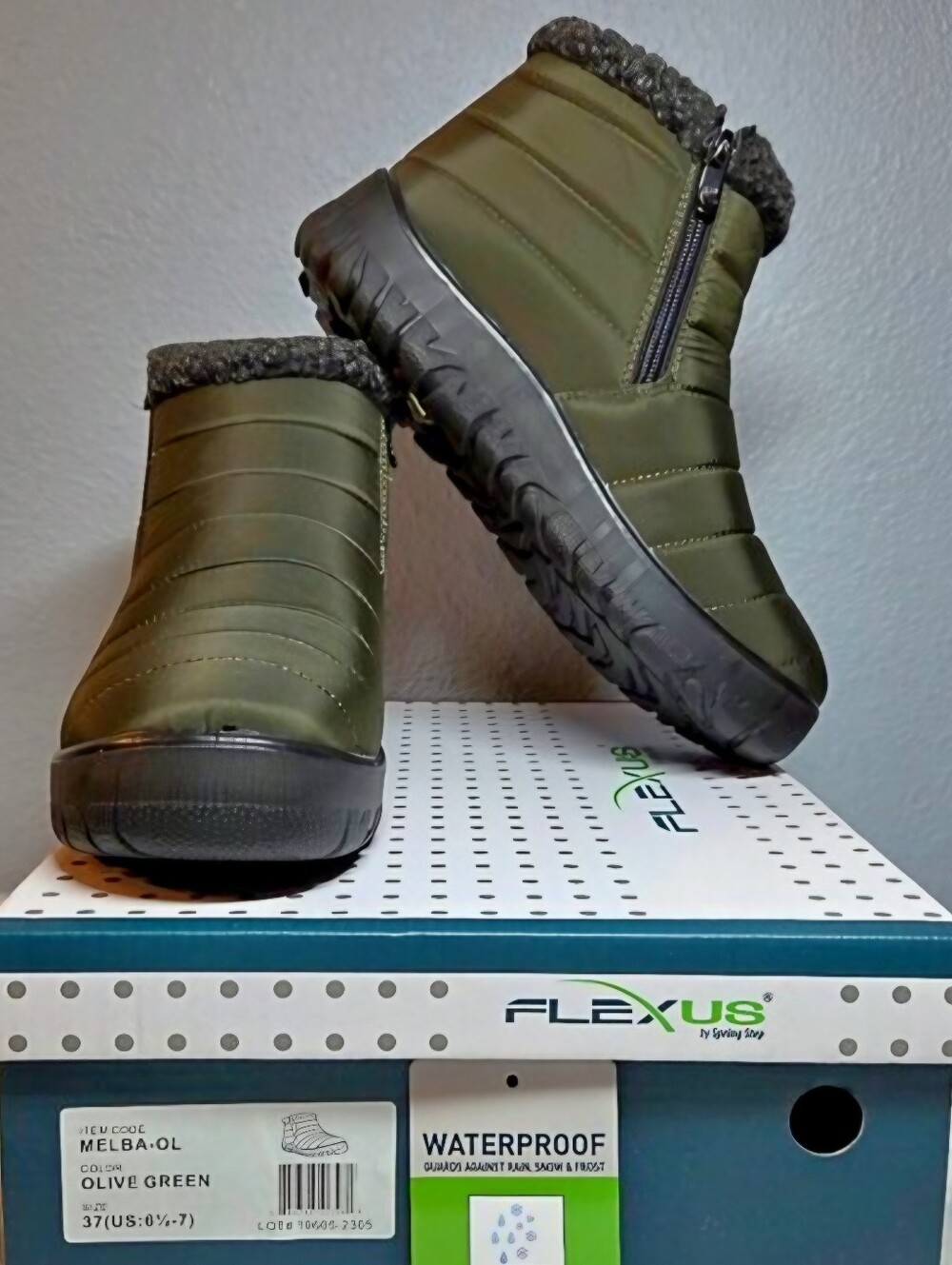 FLEXUS by Spring Step Melba Boots Ice Grip - Size: 6.5-7 (US) / 37 (EU) NEW!!!